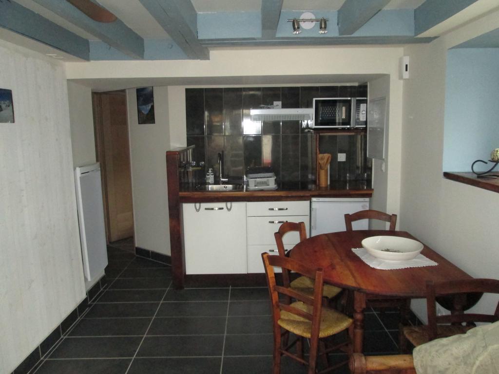 Appartement Le Nerbiou Pierrefitte-Nestalas Cameră foto